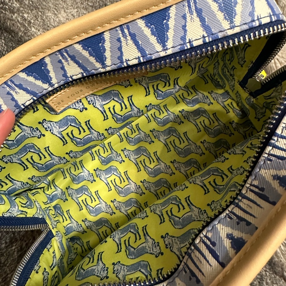 stella&dot cosmetic bag!